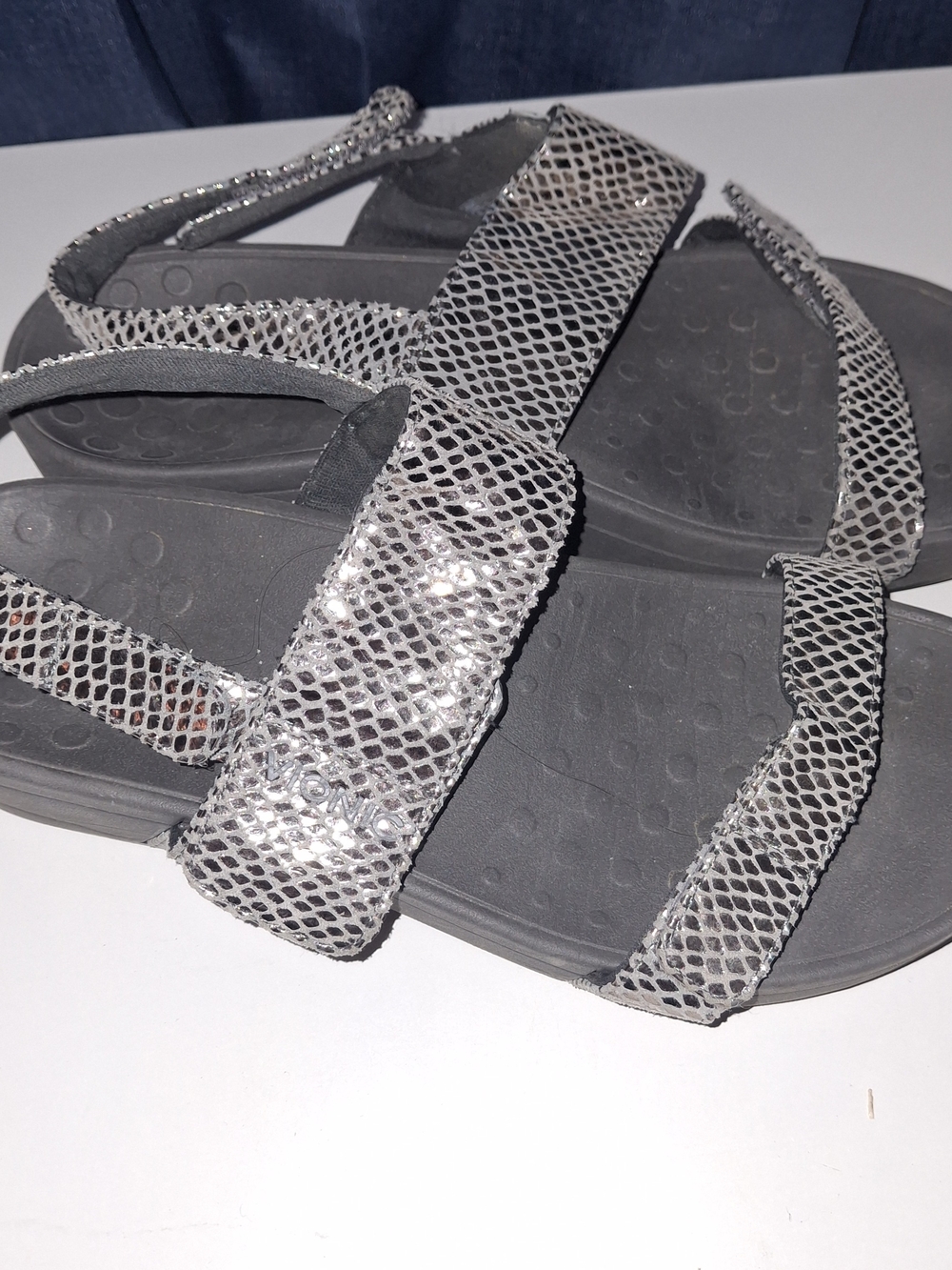 Vionic Silver Glitter Strappy Sandals